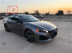 نيسان ألتيما